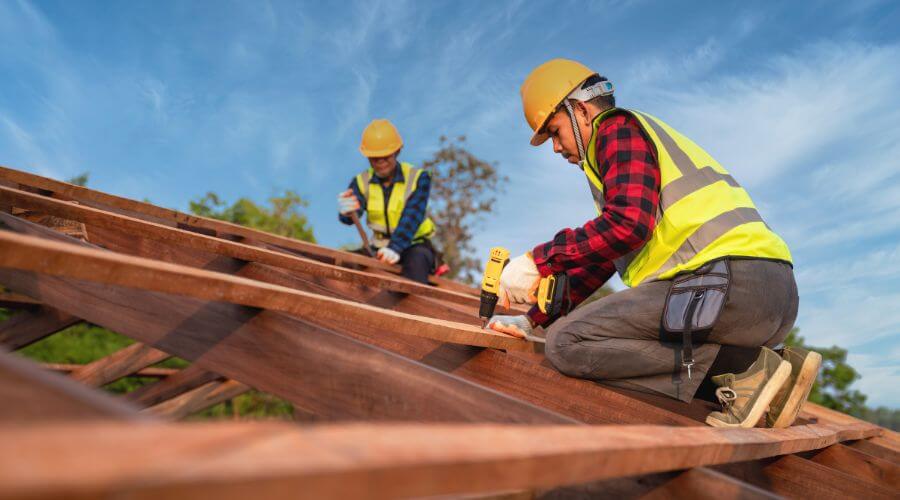 Professional Flat Roofing Installation services in Valliant, OK